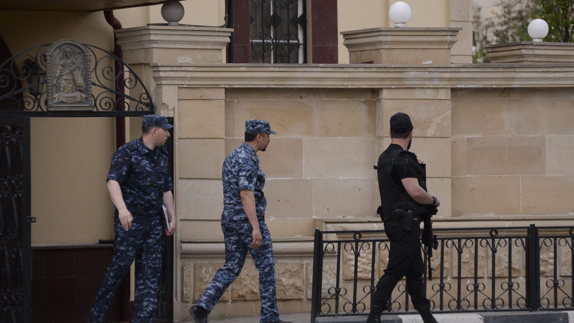 Mulher faz-se explodir junto a um posto policial na capital da Chechénia