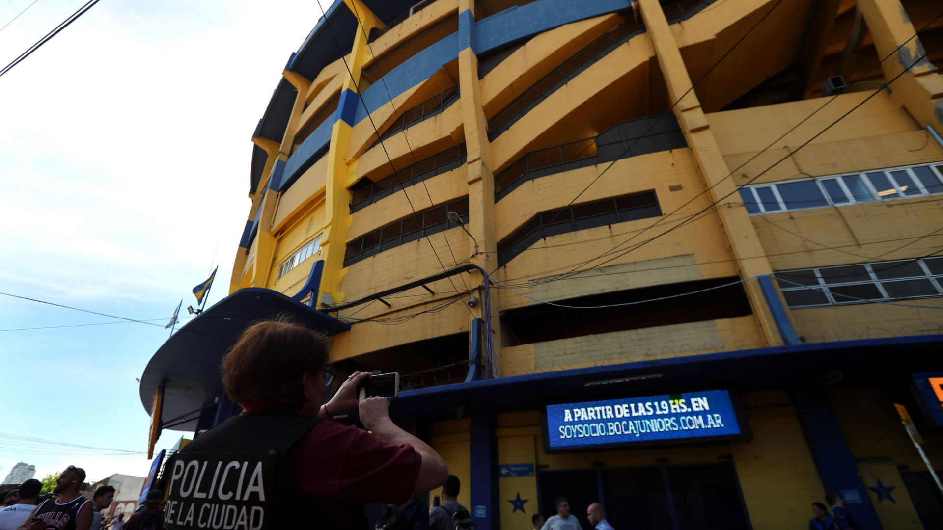 Ameaça de bomba no estádio do Boca Juniors