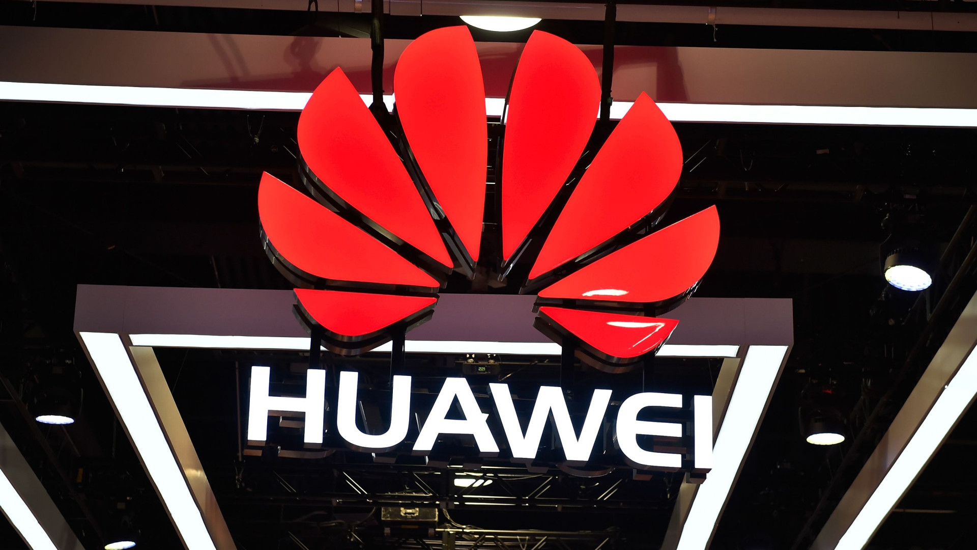 EUA acusam chinesa Huawei de fraude bancária e espionagem industrial