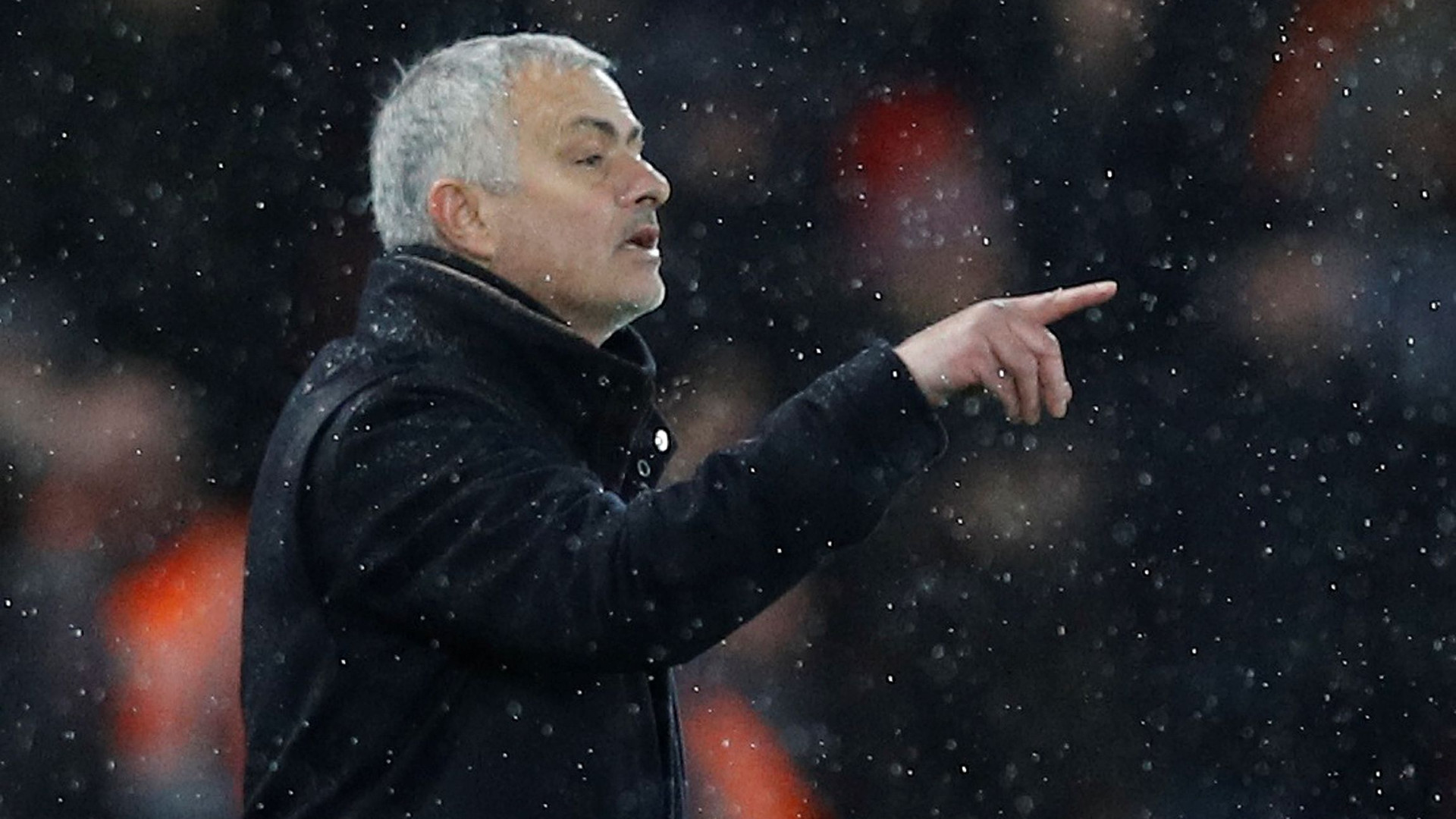 Mourinho vai regressar ao 'ativo', na próxima semana, na Premier League
