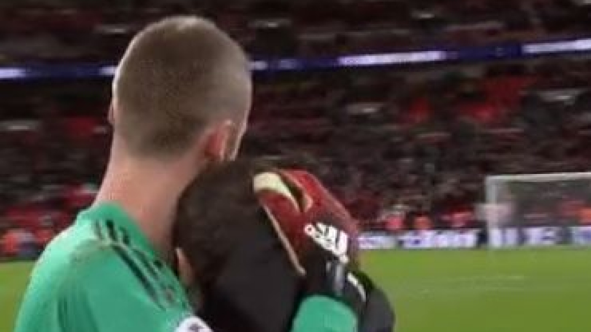 De Gea fez uma exibição gigante em Wembley e Mata reagiu assim