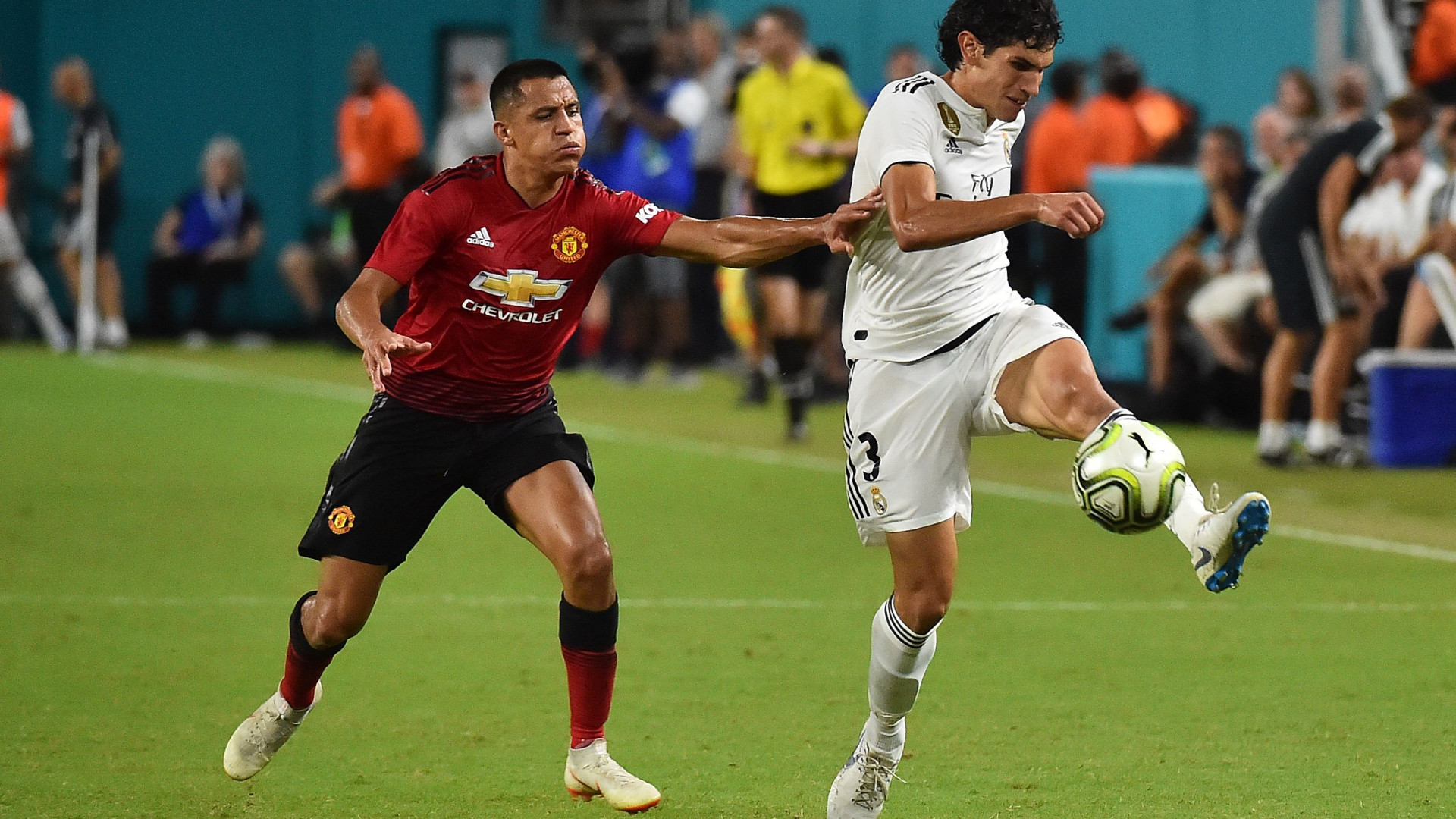 Vallejo lesiona-se e deixa treino do Real Madrid em lágrimas