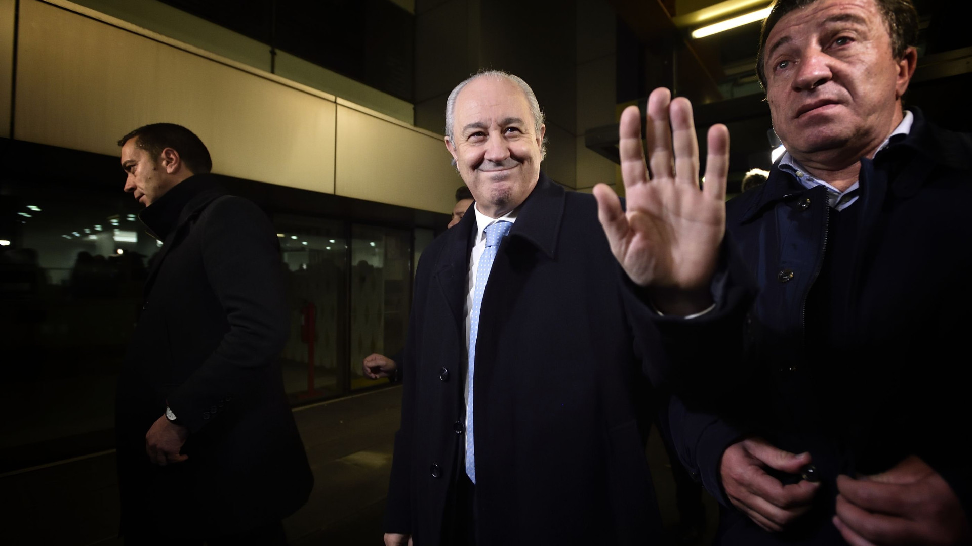 Rio reforça liderança e ganha "balão de oxigénio" até às legislativas