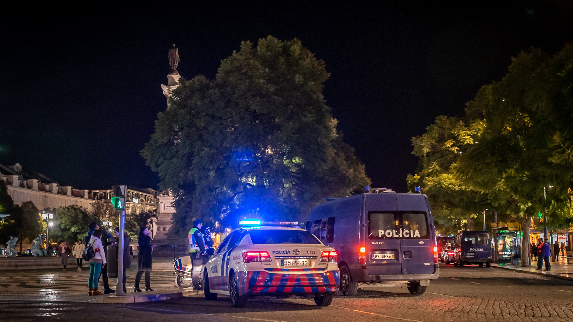 Noite de violência. Esquadra da PSP atacada com cocktails molotov