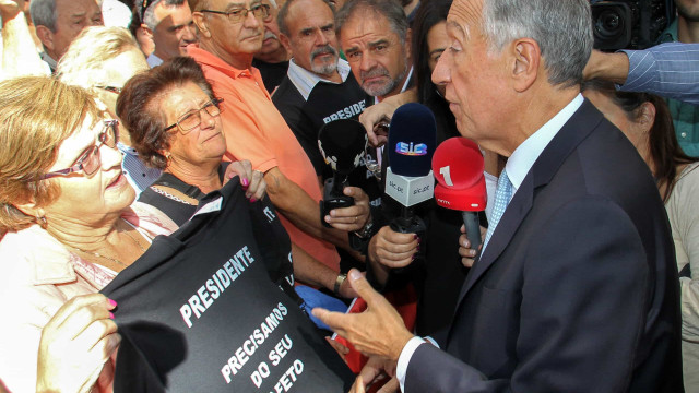 Marcelo vai "ver o que se passa" com a situação dos lesados do Banif