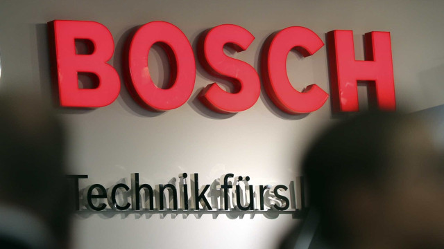 Operários da Bosch em greve contra condições laborais
