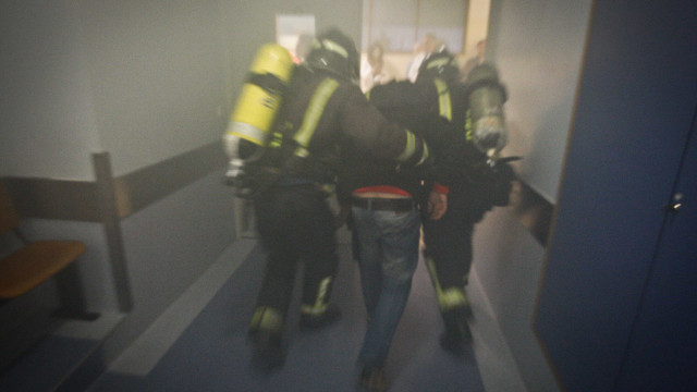 Incêndio em residência de estudantes em Coimbra. Prédio evacuado