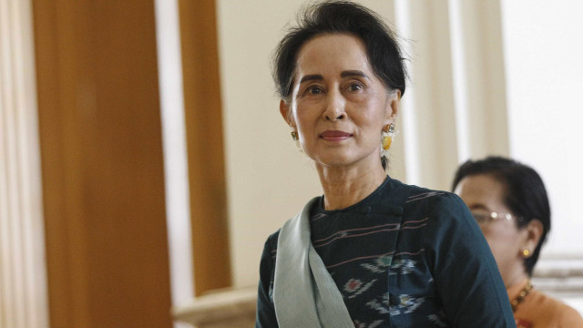 Amnistia retira prémio a Aung San Suu Kyi por trair valores