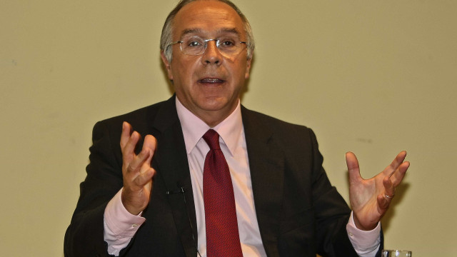 Aliança? "Parece um bocadinho uma luta de galos e soa a oportunismo"