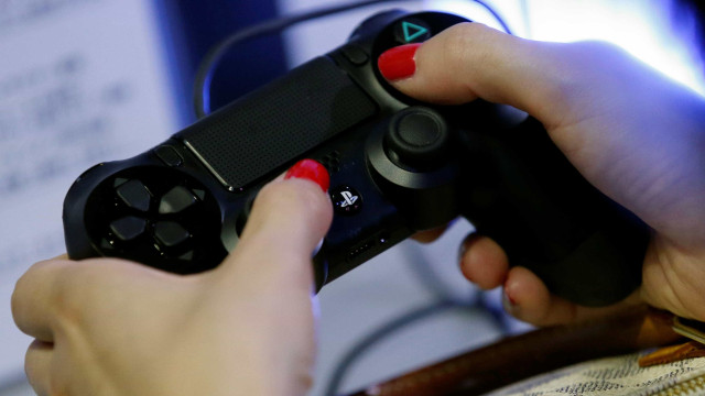 Sony admite problema com PlayStation 4. Promete solução para breve