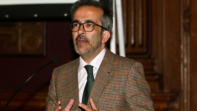 Exército europeu não é necessário e Portugal não deve aceitar, diz Rangel