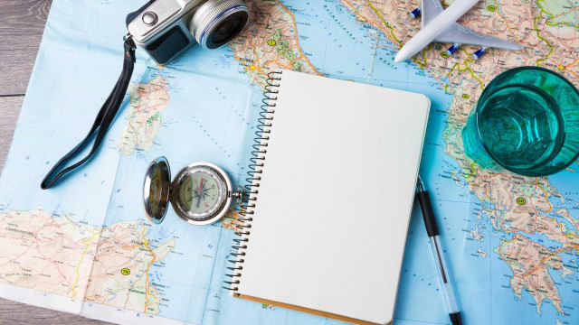 Indústria das viagens. 'Alguém' já sabe o que 'fizemos' no próximo verão