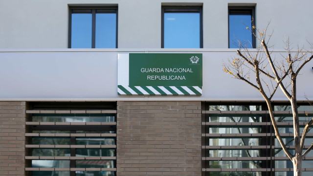 Dar beijinhos aos avós ou não dar? A GNR tem uma palavra a dizer