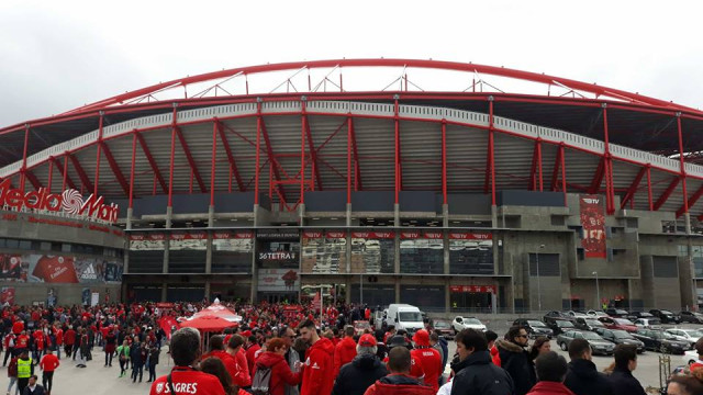 Clássico: Adeptas denunciaram à PSP revista "junto das partes genitais"