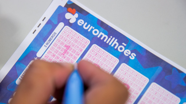 Jackpot de 49 milhões de euros no próximo sorteio do Euromilhões