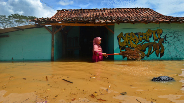 Pelo menos 11 crianças mortas em cheias na Indonésia