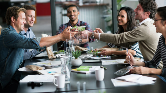Trabalhadores portugueses têm intervalos de almoço mais longos da Europa