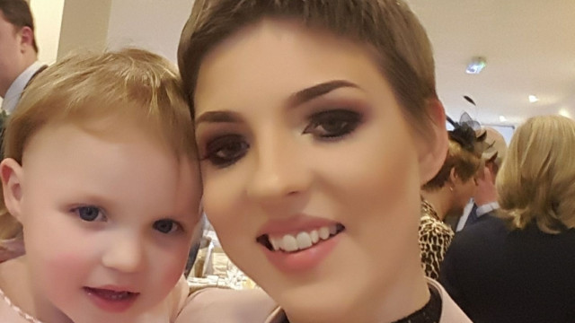 Morreu mulher que renunciou a tratamentos a cancro para dar à luz