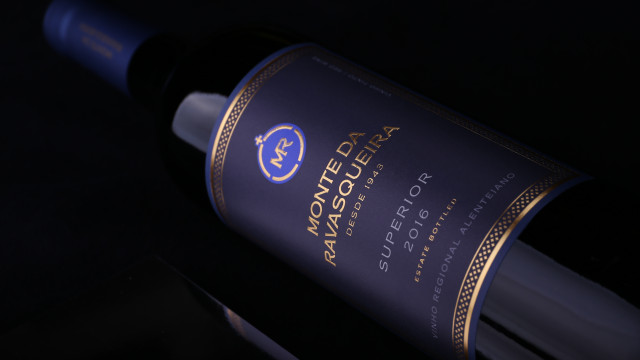 Ravasqueira entre os 40 melhores vinhos do mundo pela Wine Enthusiast