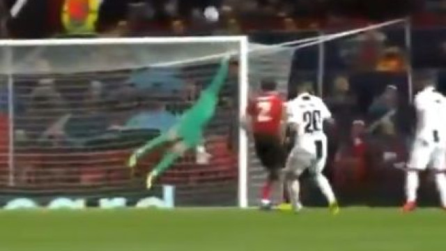 A monstruosa defesa de De Gea que negou o golo a Ronaldo