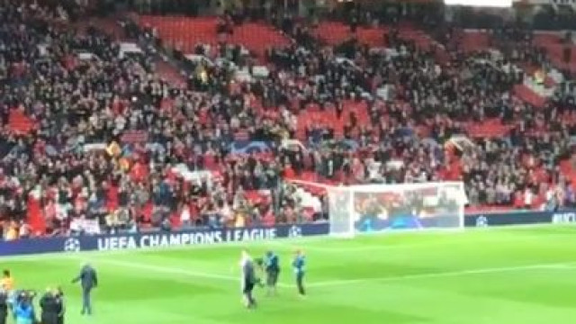 Adeus de Ronaldo a Old Trafford teve direito a cântico especial