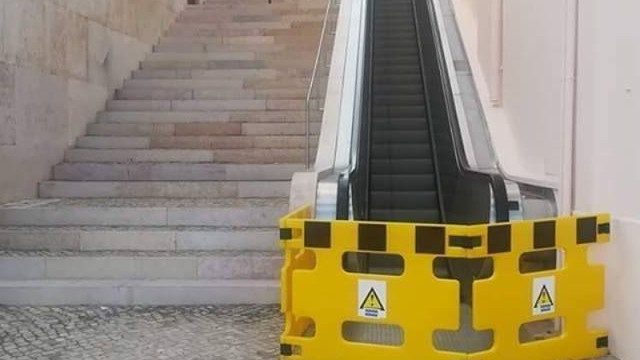 Escadas rolantes para o Castelo que se julgavam avariadas... não estão