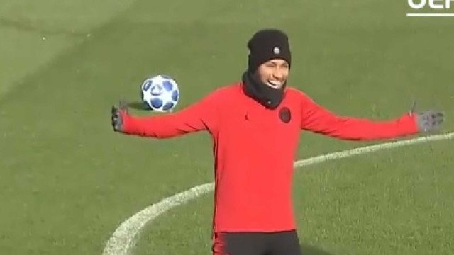Neymar não perde uma oportunidade para fazer uma 'maldade' a Mbappé