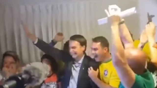 O momento em que Bolsonaro soube que era o novo presidente do Brasil