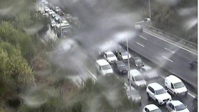 Acidente à saída da Ponte 25 Abril condiciona trânsito