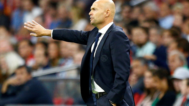 Fumo branco à vista? Futuro treinador leonino pode vir do Golfo Pérsico