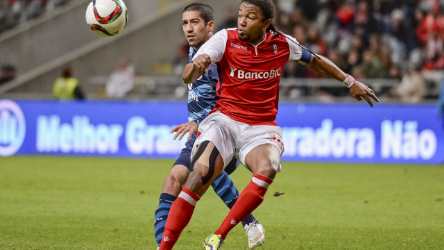 Ainda se lembra destes 11 jogadores que jogaram no FC Porto e Sp. Braga?