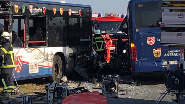 Colisão de autocarros faz 40 feridos na Alemanha, a maioria crianças