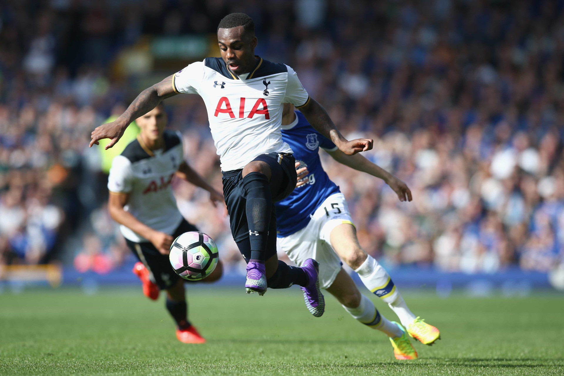 Chelsea e Tottenham dominam equipa do ano da Premier League
