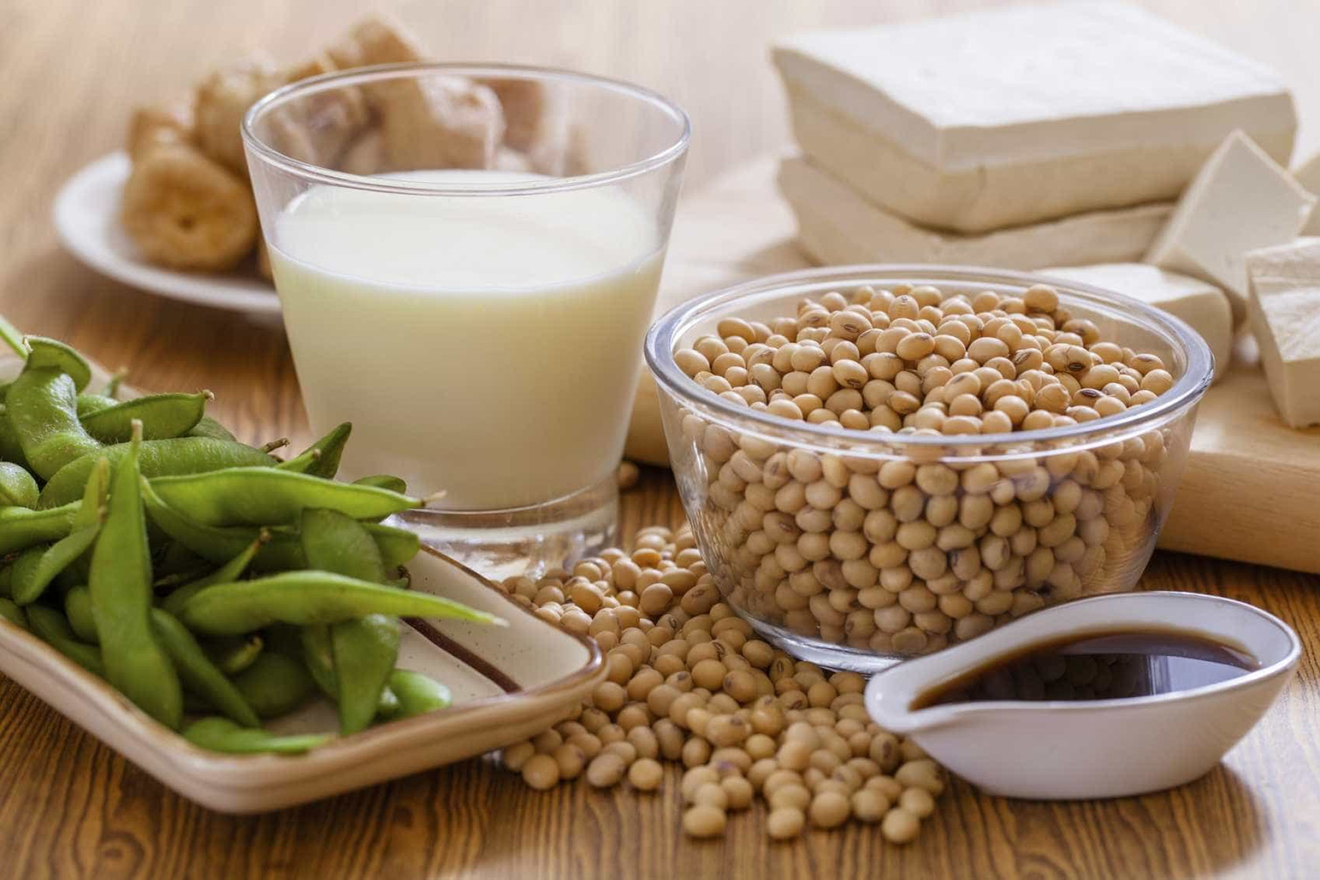 Uma centena de alimentos para combater a fome de forma saudável