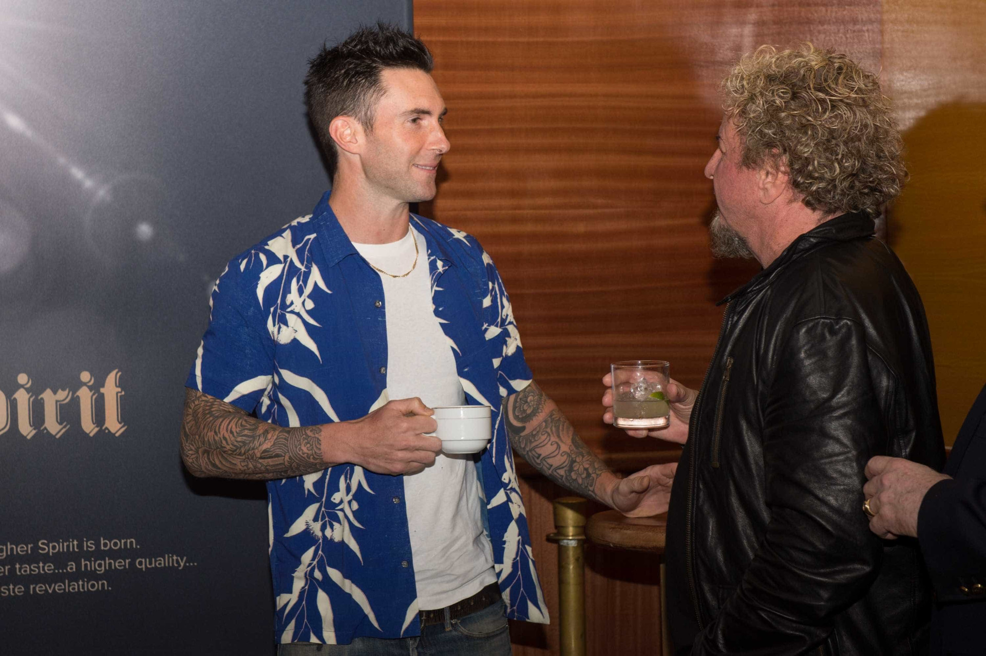 Adam Levine e Sammy Hagar lançam nova bebida alcoólica
