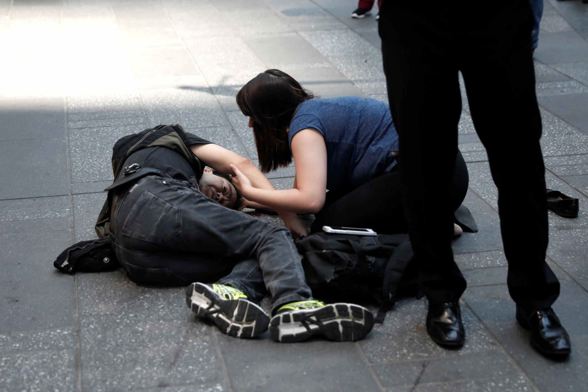 Imagens do acidente que assustou e matou em plena Times Square