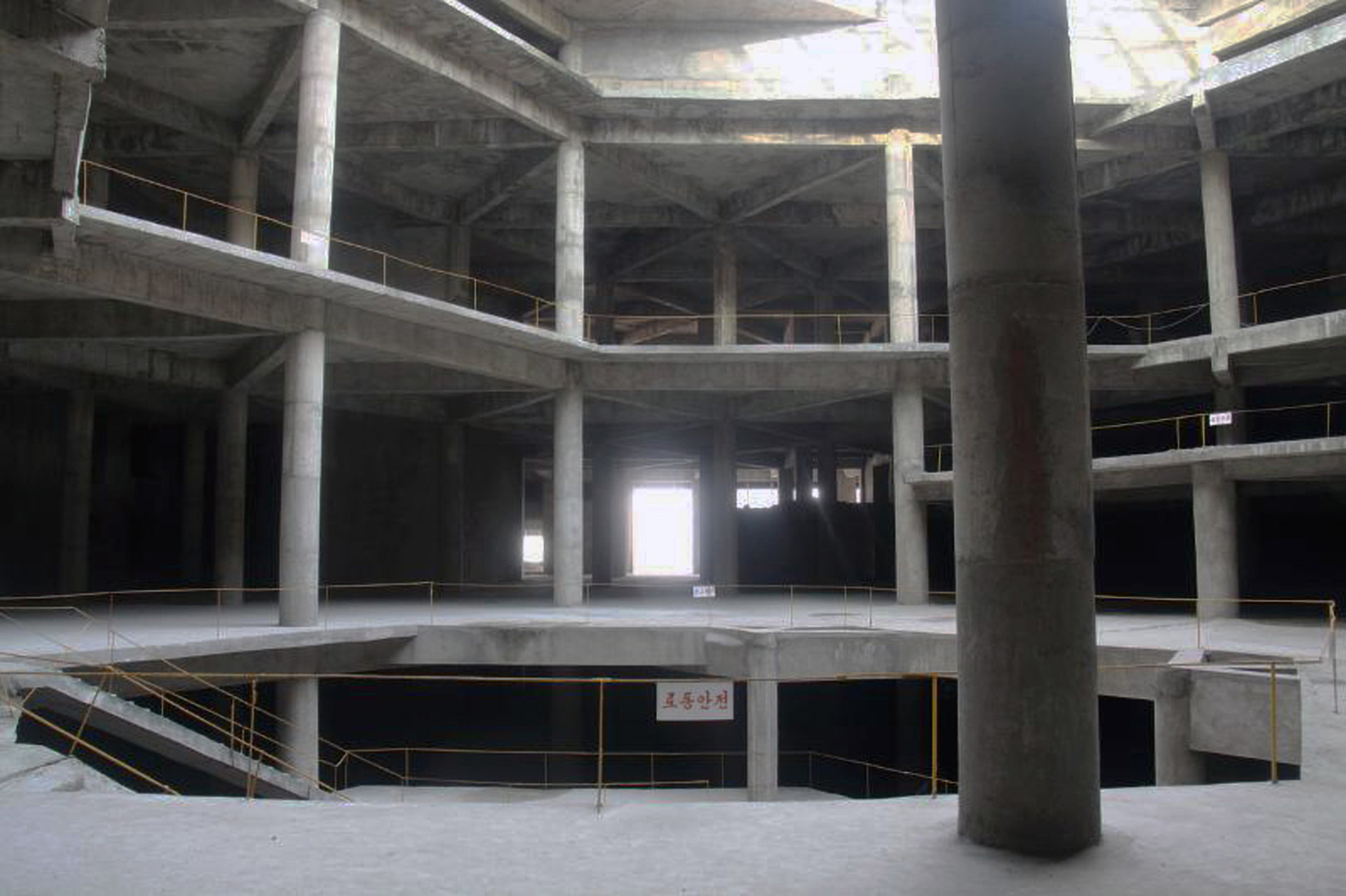 O milionário hotel fantasma da Coreia do Norte, há 30 anos sem hóspedes