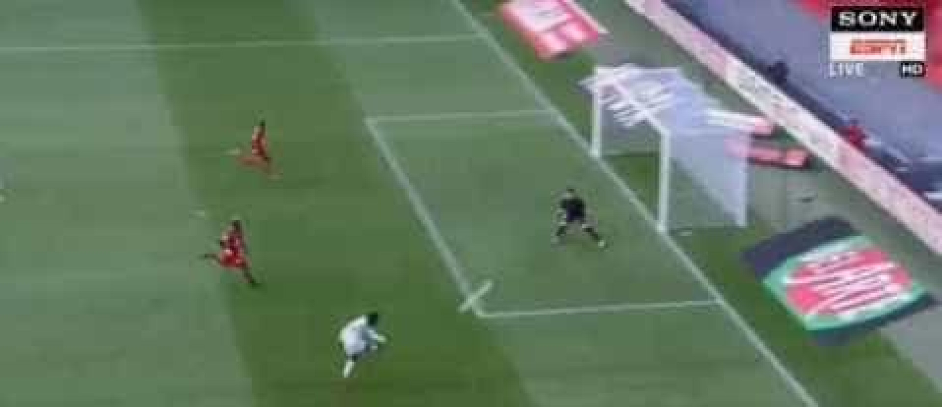 Balotelli marca golaço e garante vitória do Nice no terreno do Rennes