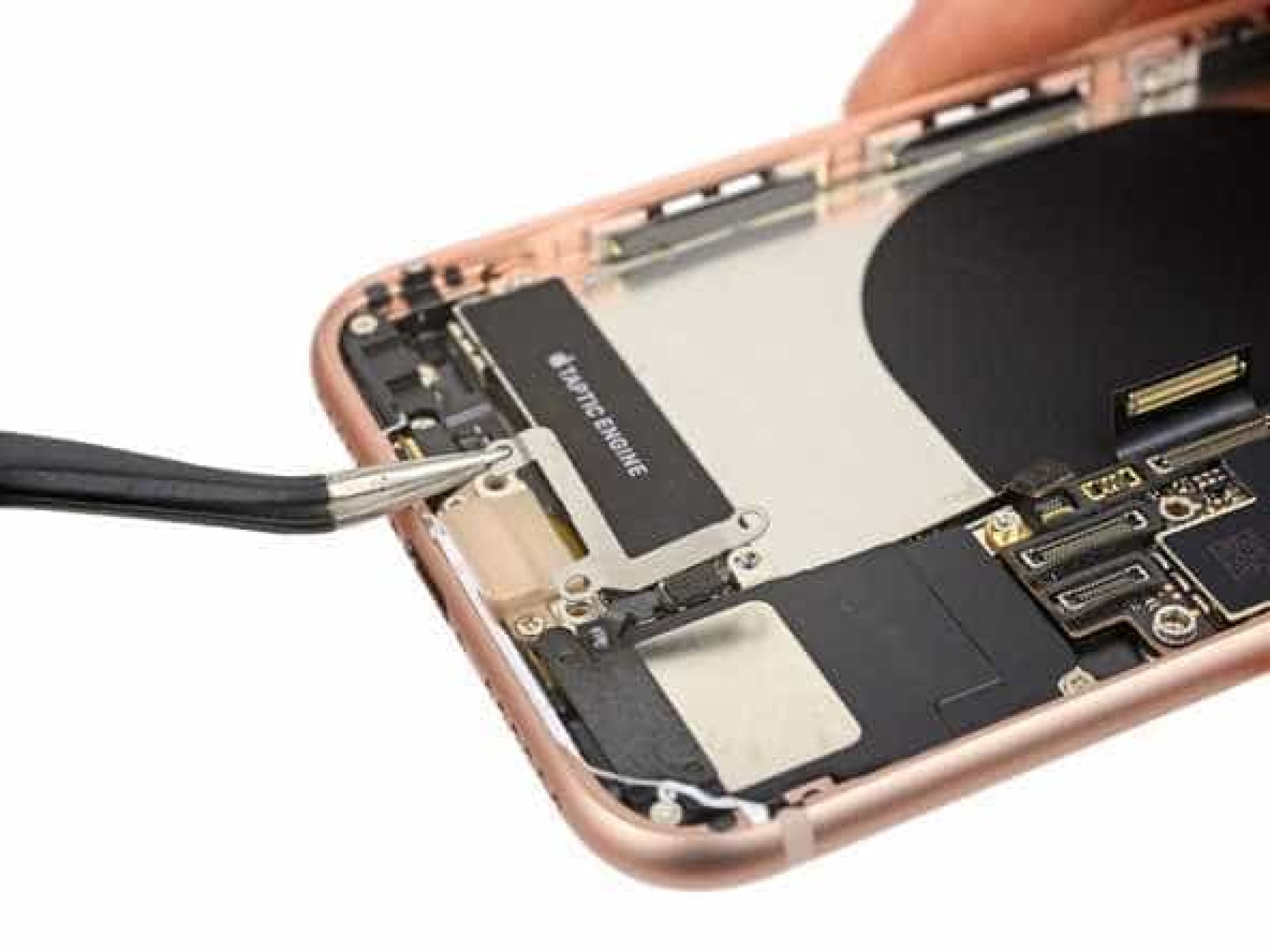 O iPhone 8 ainda agora chegou e já foi desmontado. Veja o interior