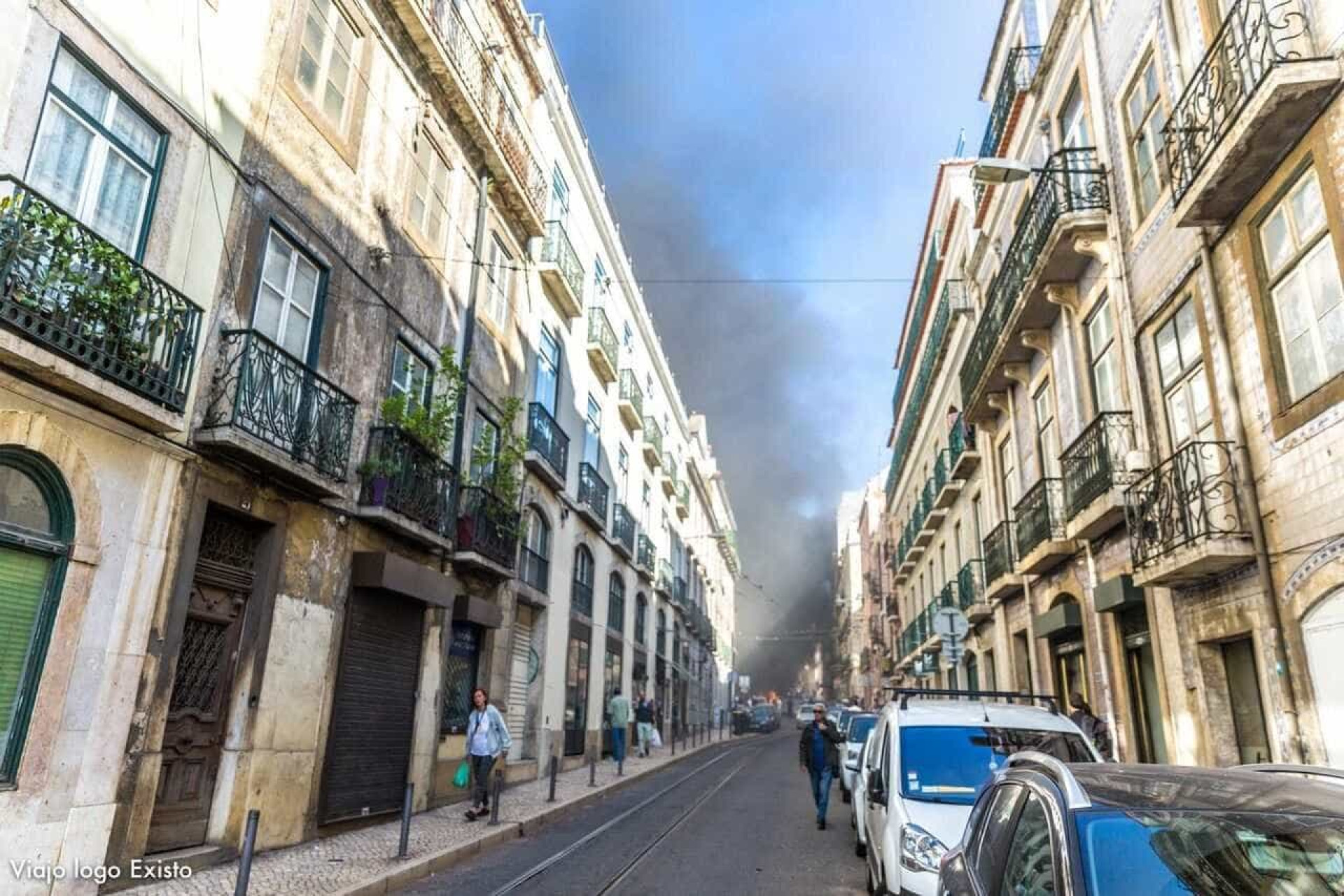 As imagens do fogo em Lisboa que assustou mas não feriu