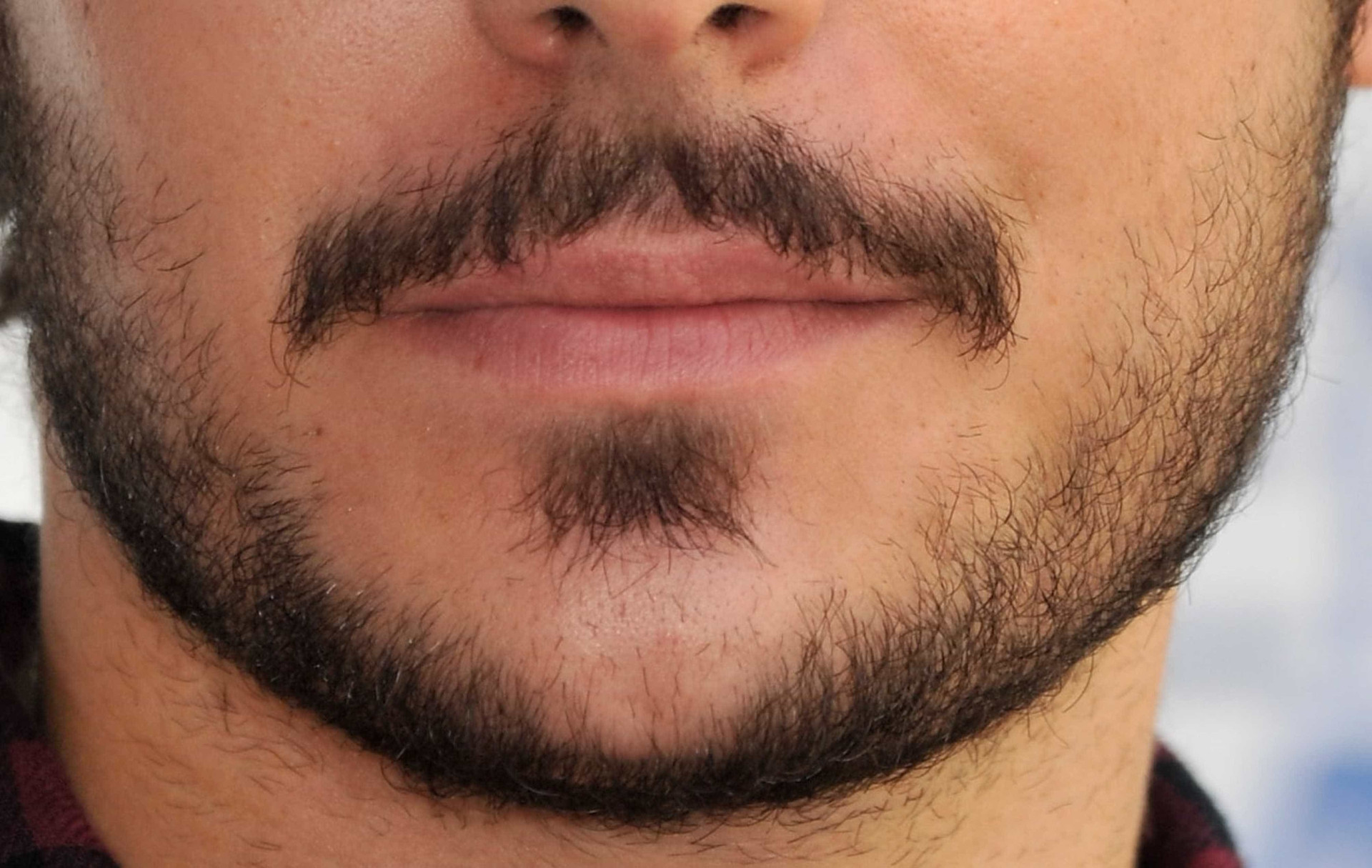 Consegue descobrir quem são estas celebridades vendo apenas a barba?