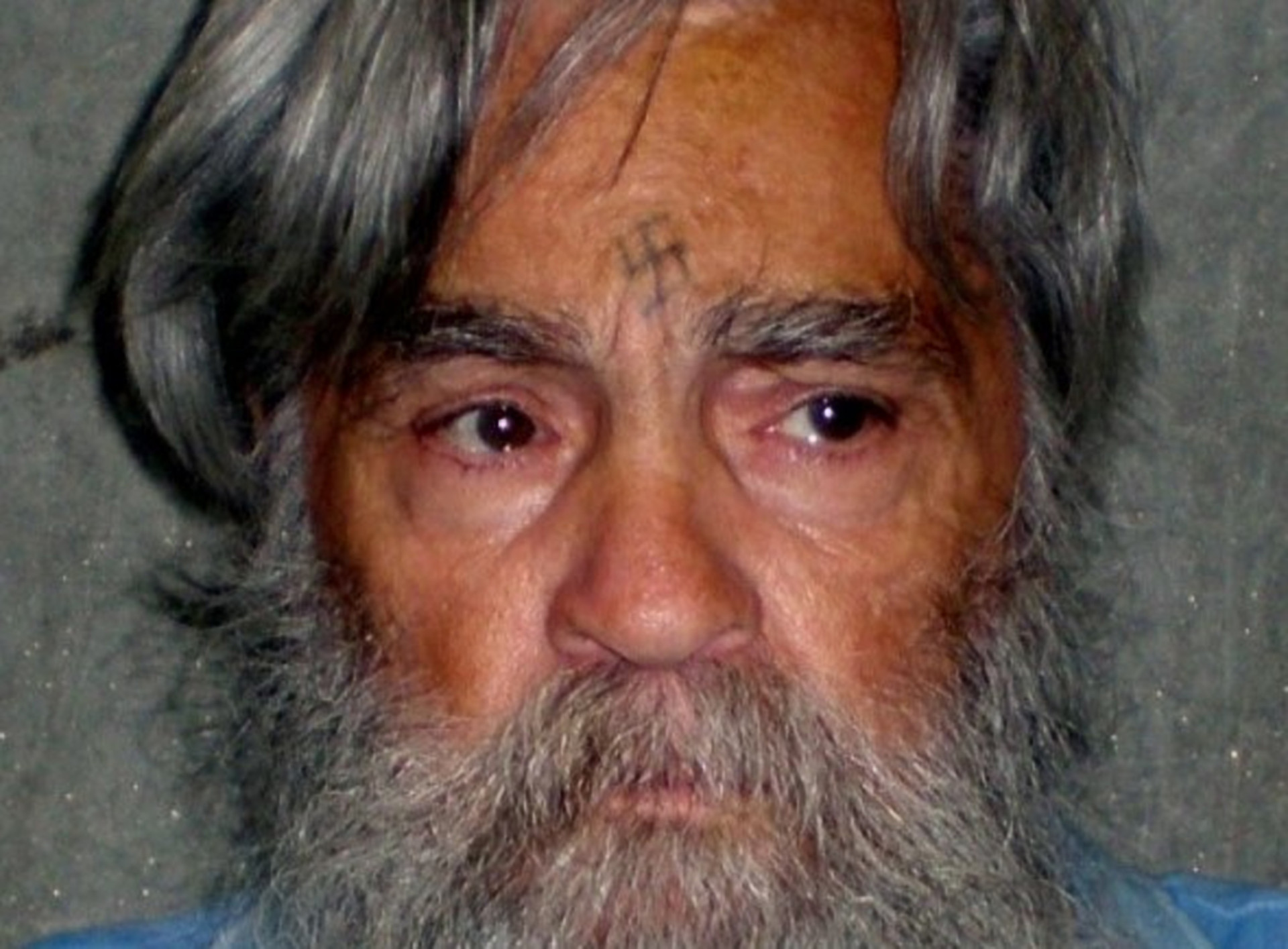 Charles Manson: Conheça a história do controverso criminoso