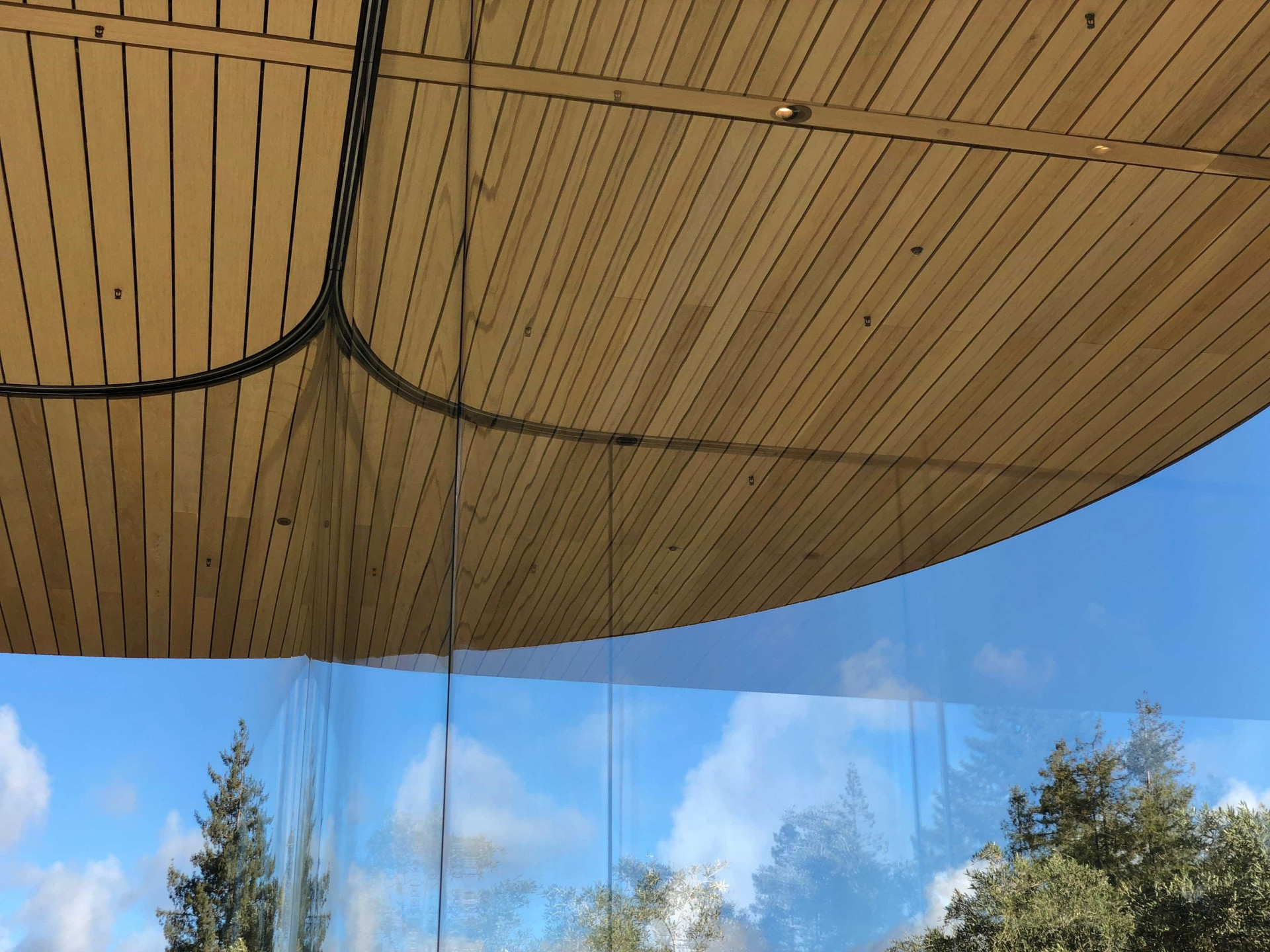 Venha conhecer o novo centro de visitantes da Apple