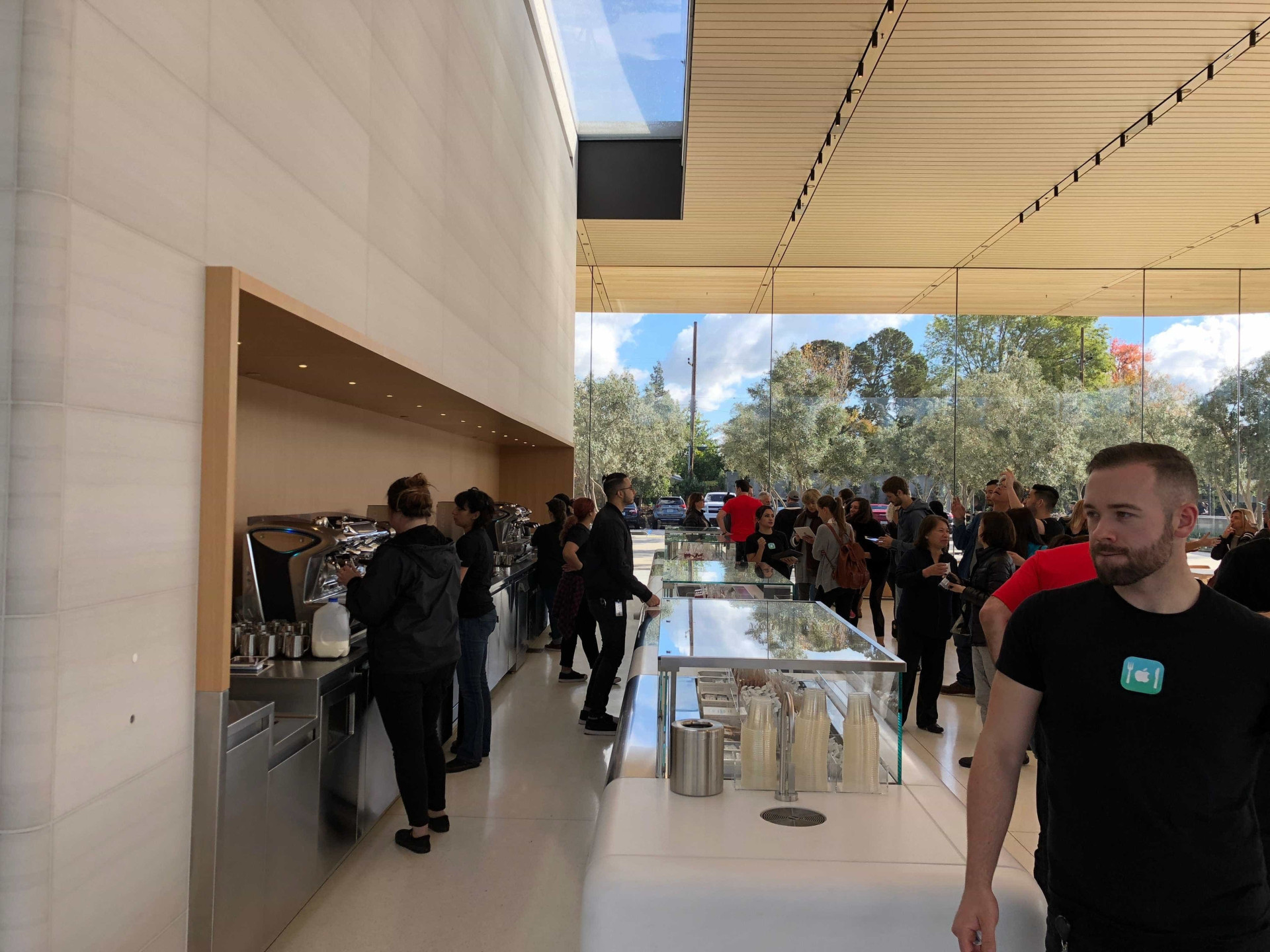 Venha conhecer o novo centro de visitantes da Apple