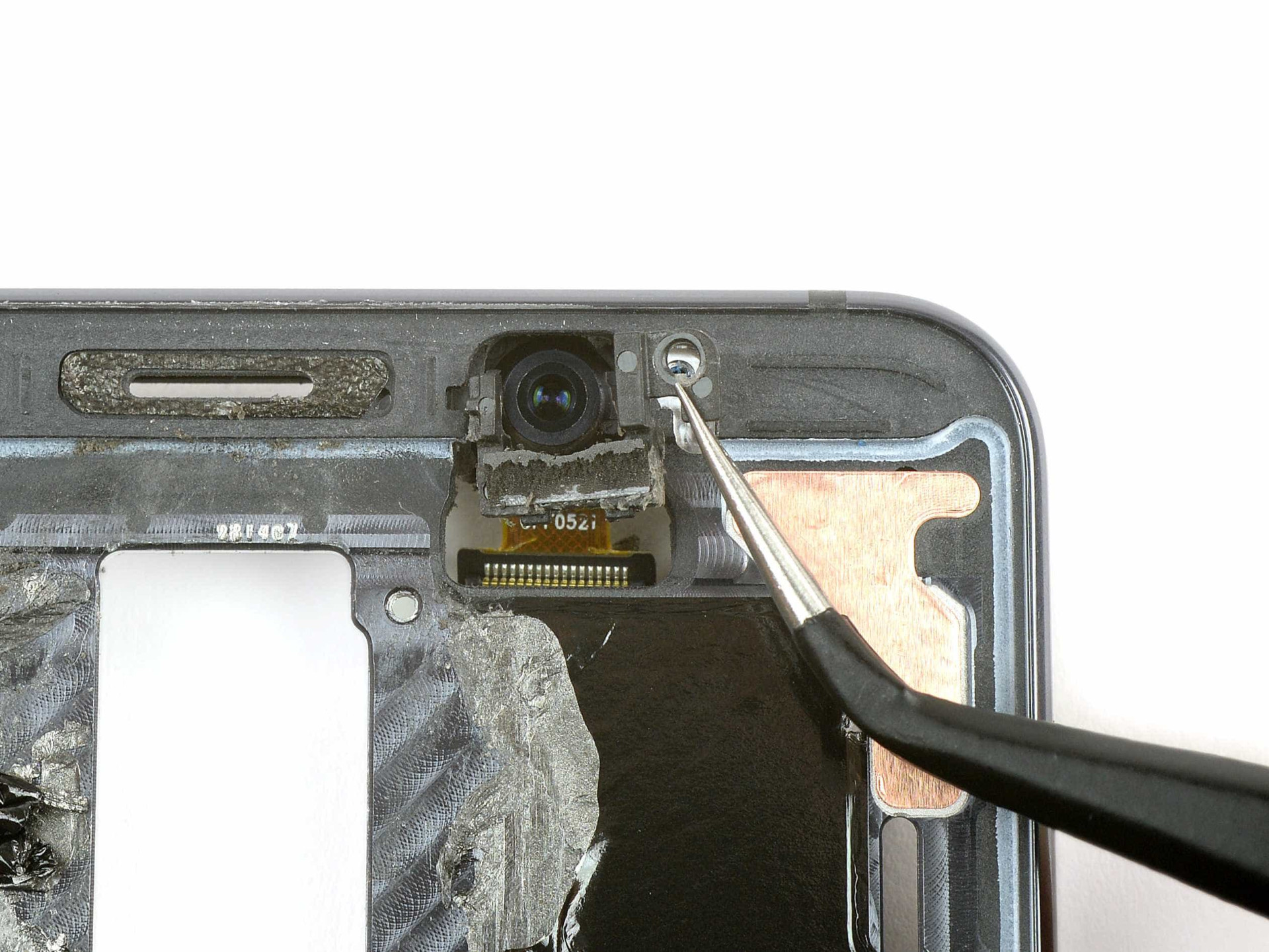 O novo topo de gama da Huawei foi desmontado. Veja o interior