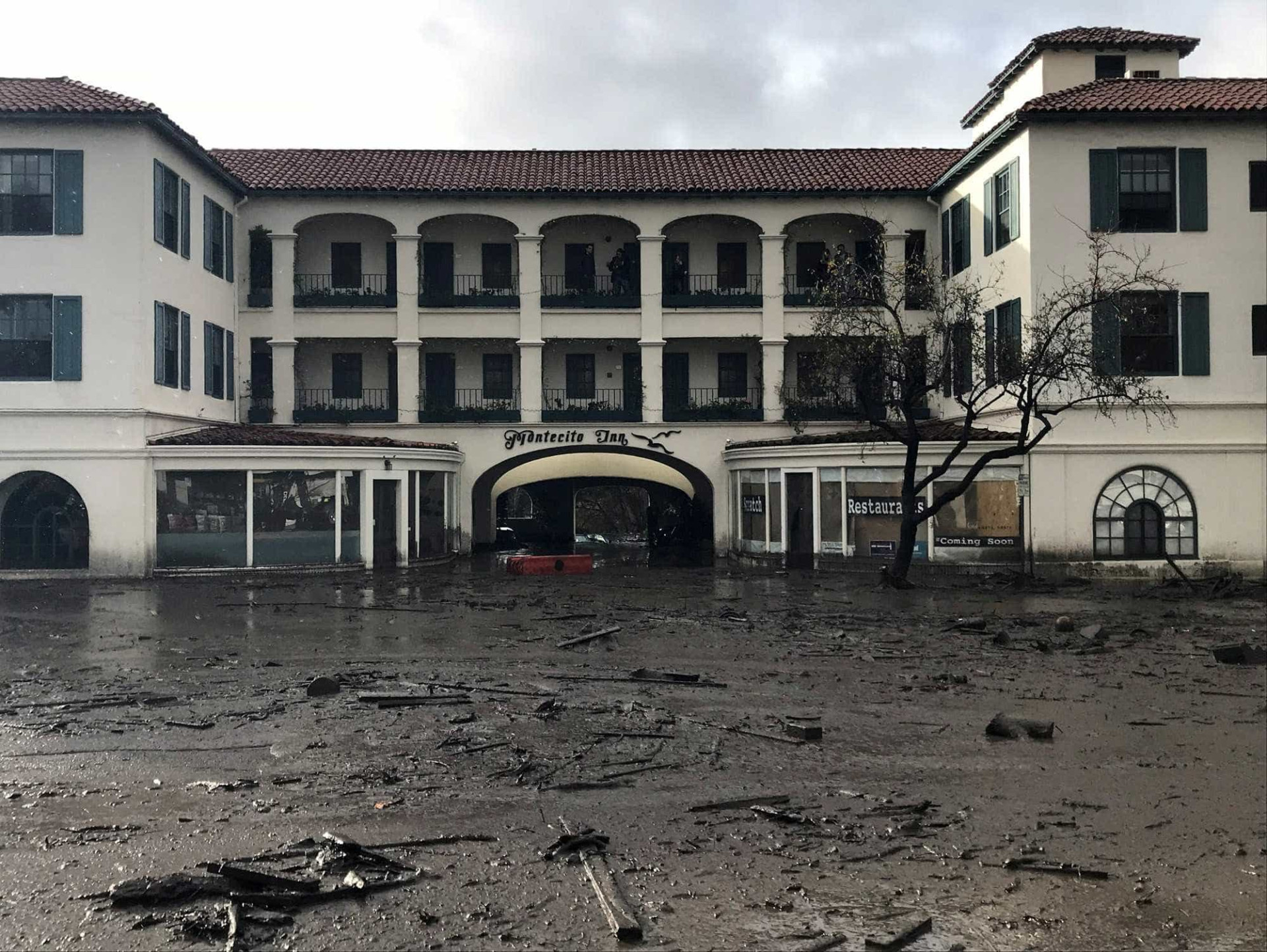 Califórnia: As imagens do caos provocado pelo deslizamento de terras