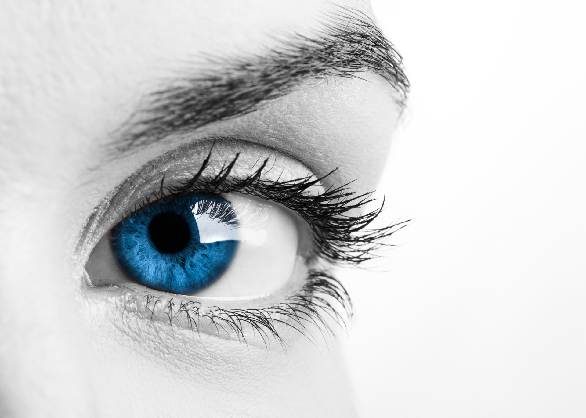 Raridade: Por que razão algumas pessoas têm olhos claros?