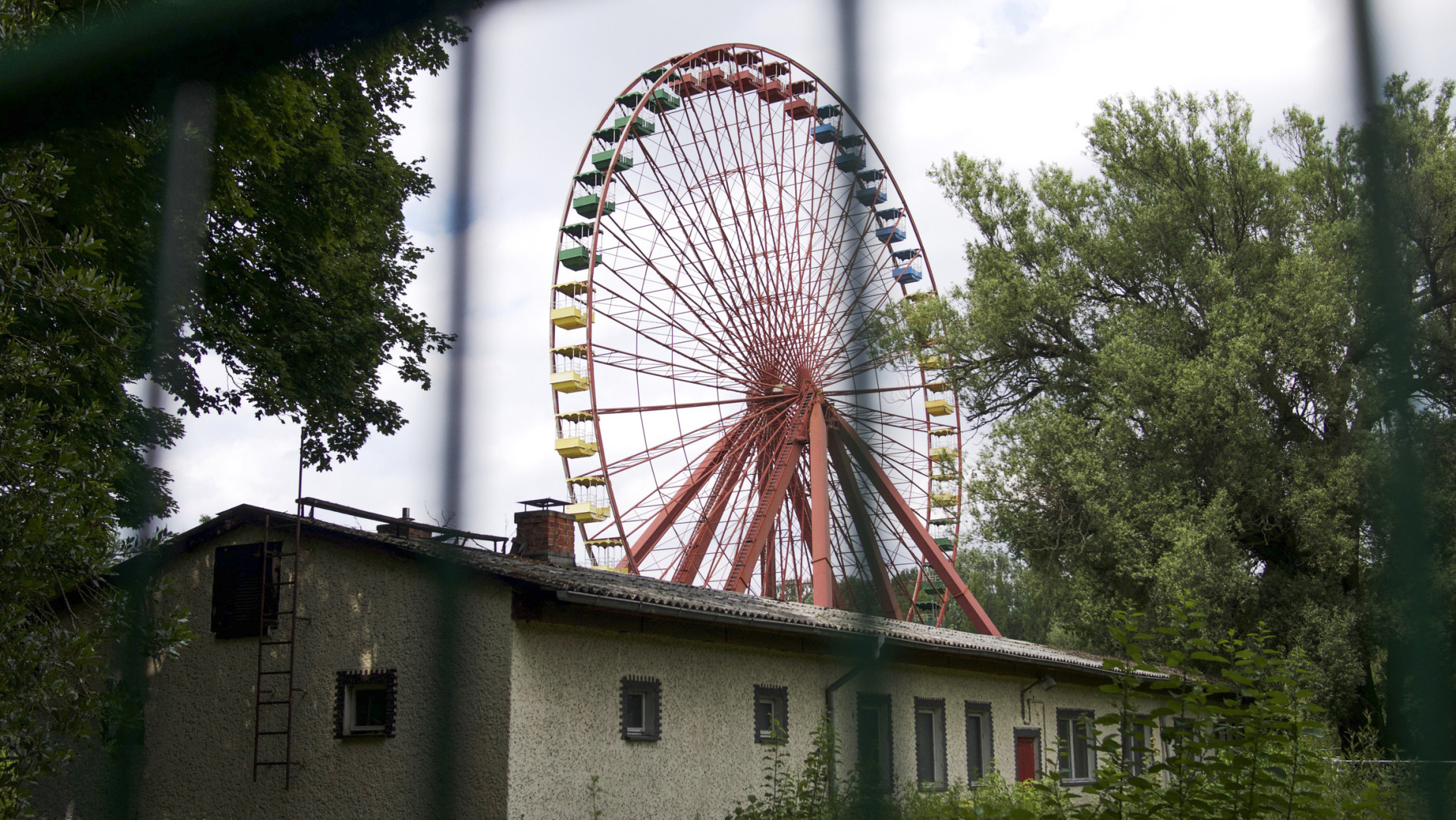 Conheça estes assustadores parques de diversões abandonados