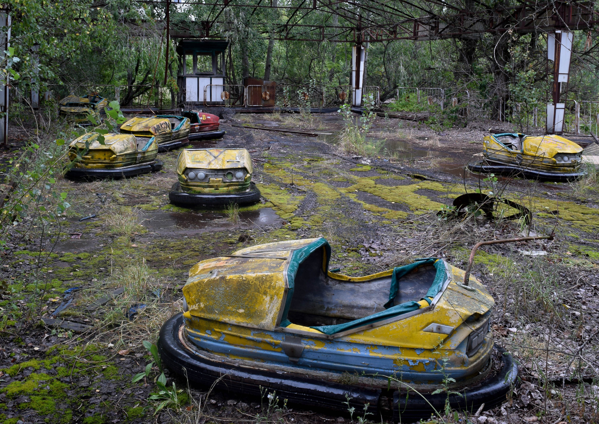 Conheça estes assustadores parques de diversões abandonados