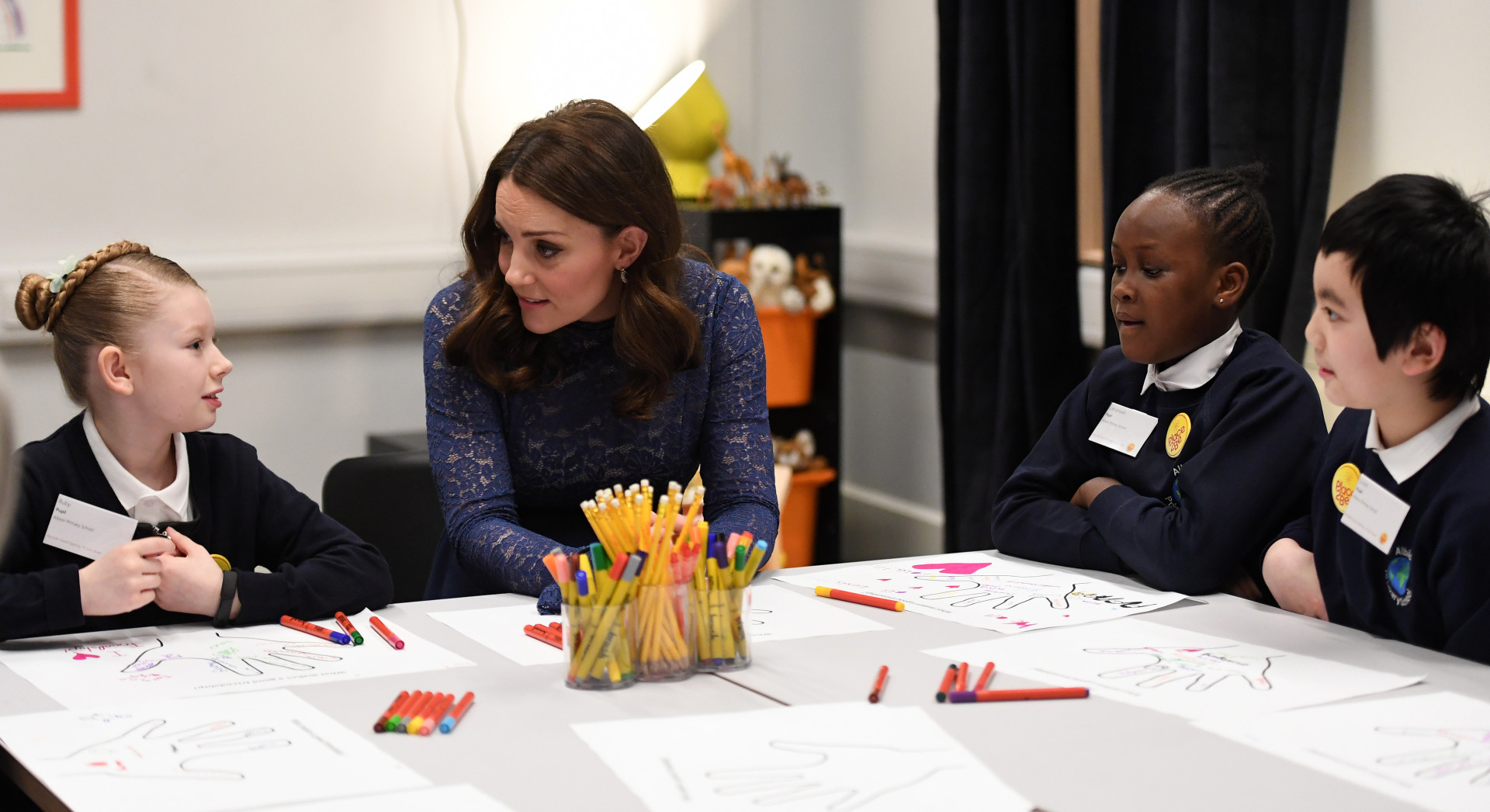 Kate Middleton espalha elegância já perto do nascimento do bebé